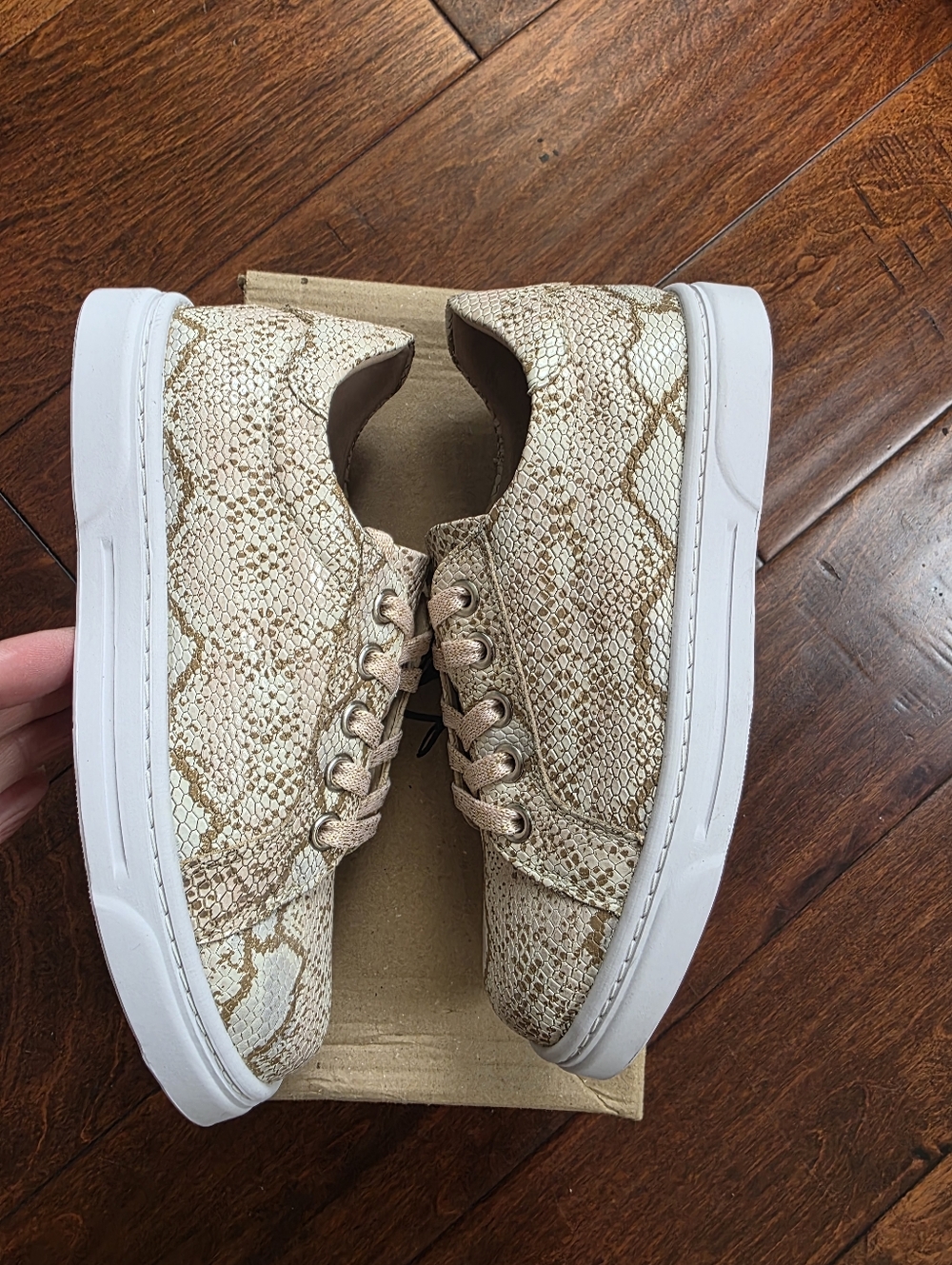 Two Pretty Leather Pink Snakeskin Sneakers - Picture 3 of 7
